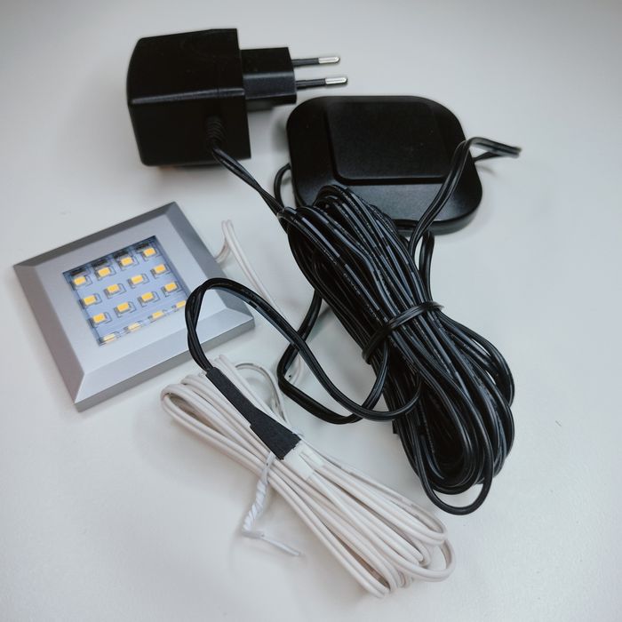 Lampka led do podświetlenia szafki