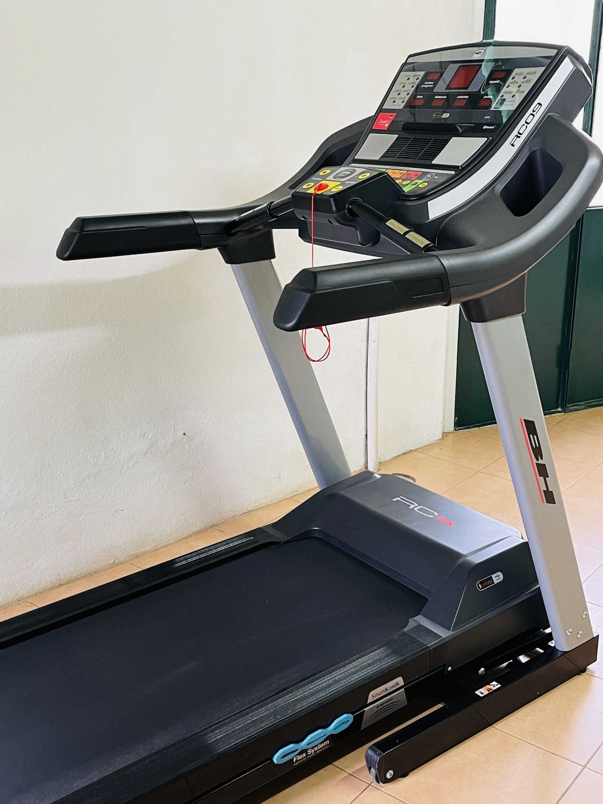 Passadeira de Corrida BH RC09 (G6180) – Excelente Estado!