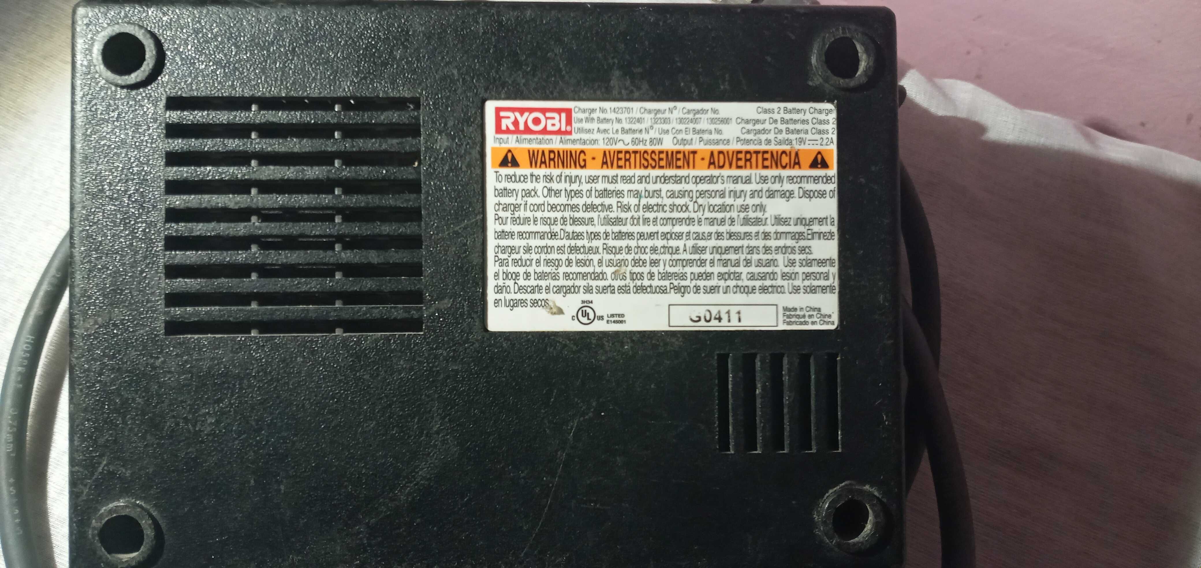 Зарядний пристрій Ryobi 18В