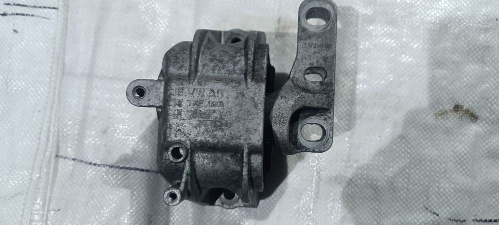 Подушка двигателя volkswagen touran