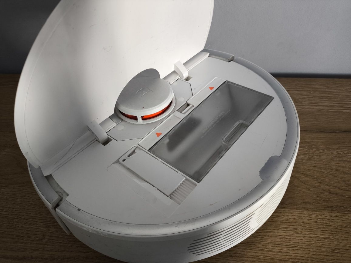 Robot sprzątający xiaomi roborock, funkcja mopowania, w pelni sprawny