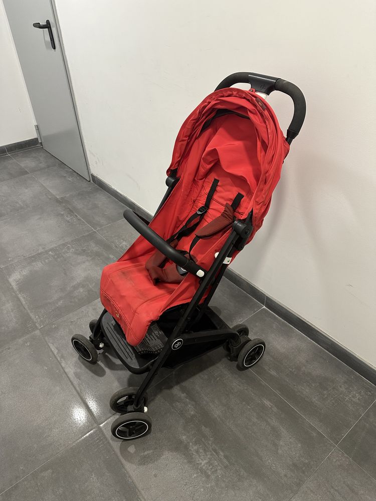 Carrinho dobrável Cybex gold beezy