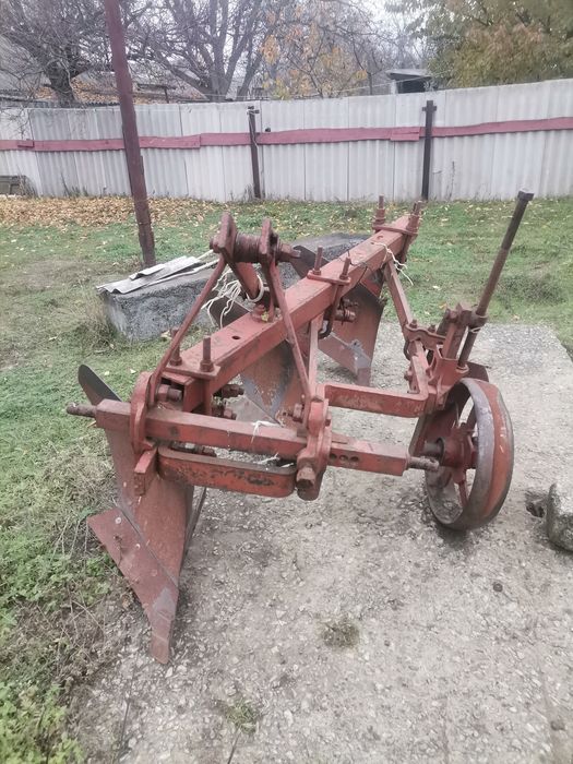 Плуг навісний плн 3-35