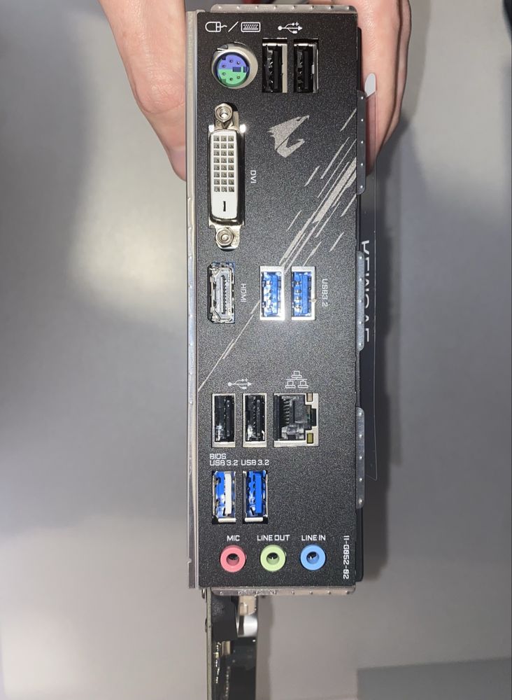 Новая материская плата GIGABYTE B550M AORUS ELITE