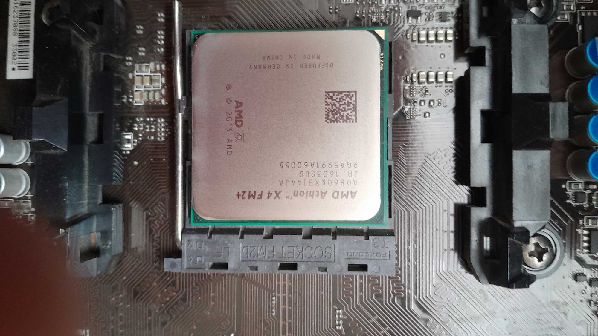 Продам материнську плату MSI A68HM-E33 V2
