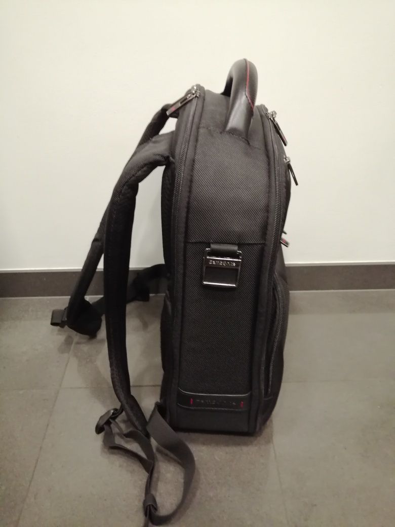 Biznesowy plecak SAMSONITE PRO-DLX na laptopa 14"