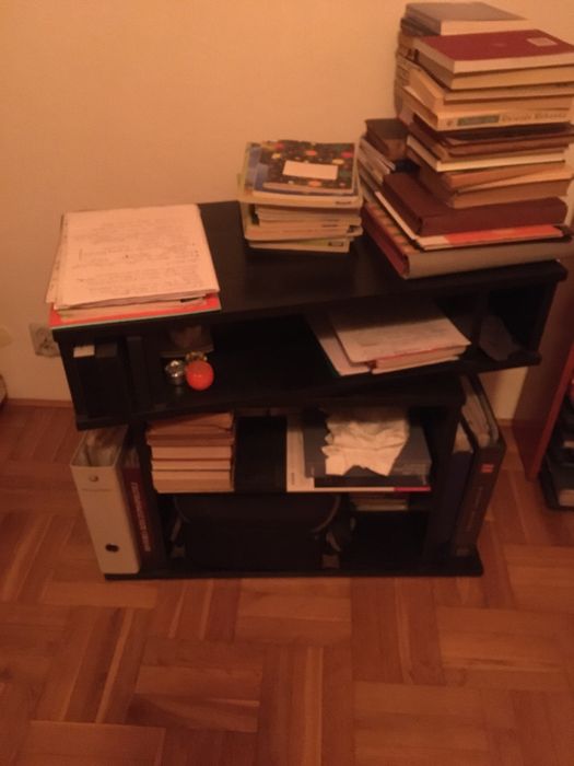 Stolik pod telewizor z obrotową podstawką, oddam także bez nakładki