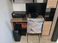 Komputer stacjonarny plus monitor , drukarka . HDMI