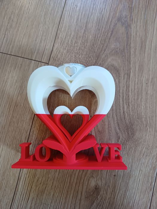 Świecznik "LOVE" – wyjątkowa dekoracja lub prezent