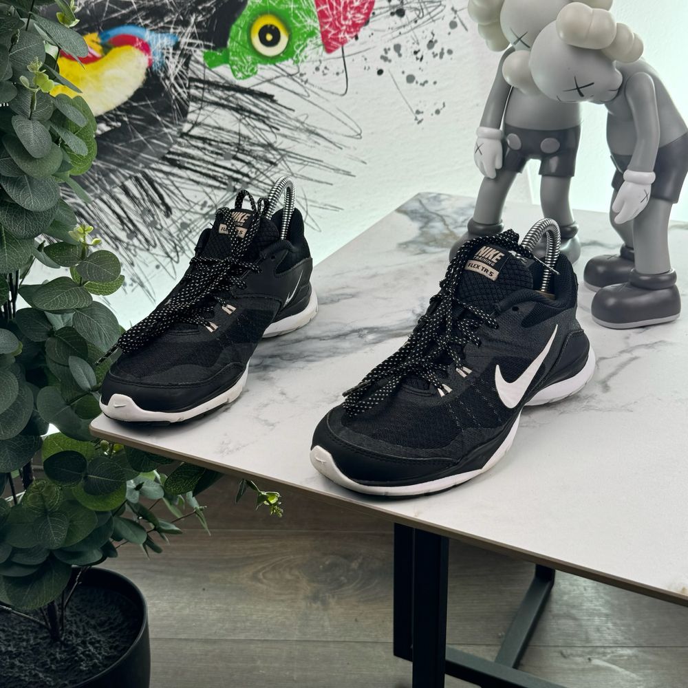 Кросівки Nike Flex 36 розмір 1542