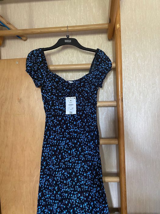 Нова сукня Bershka