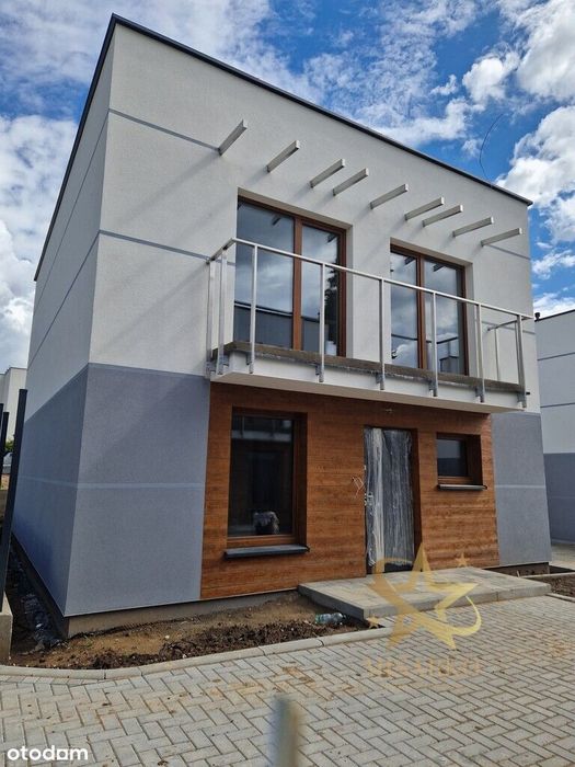 *Domy deweloperskie bez skosów*