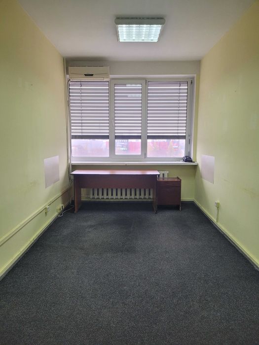 Офіс 16 кв.м. біля м.Чернігівська