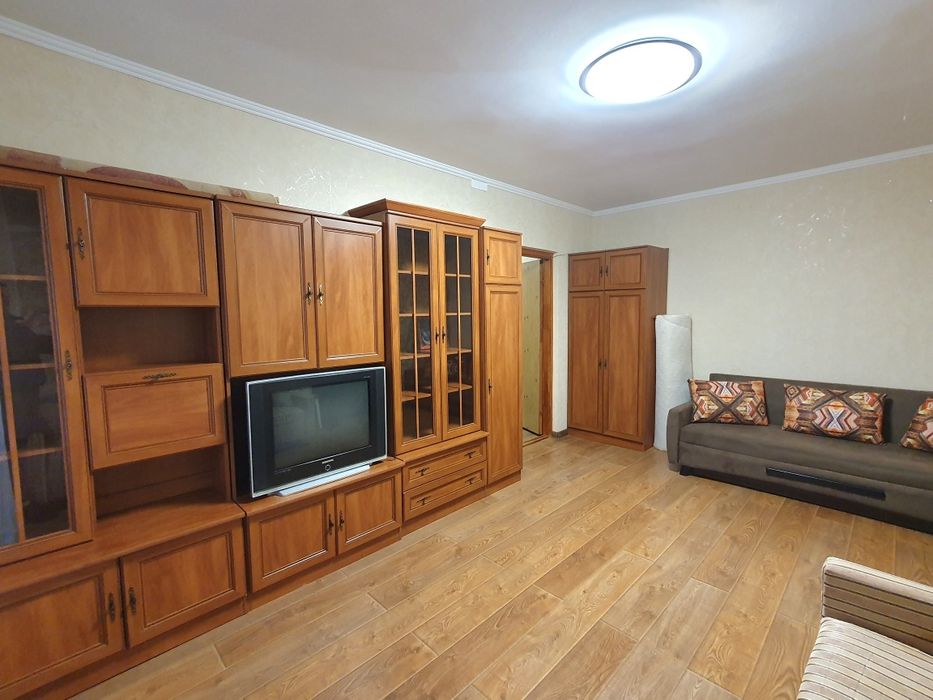 1к, Драгоманова 8а, 45м2, генератор, метро Позняки 15 мин