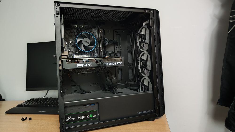 Silver Monkey X Battlestation M5A i5-12400F/32GB/1TB/RTX4070S/W11x