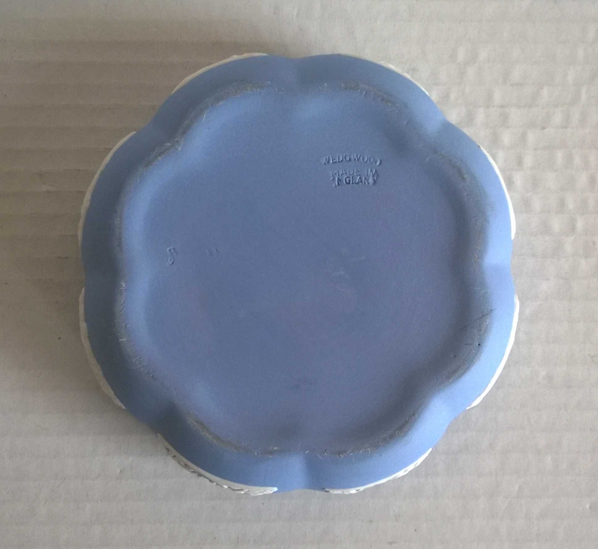 Wedgwood Blue Jasperware Szkatułka Bomboniera