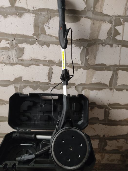 Шліфувальна машинка Dnipro М