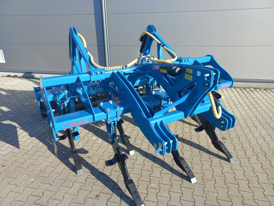 Głębosz pług dłutowy Agripol Grizzly 300 agregat podorywkowy bezorkowy