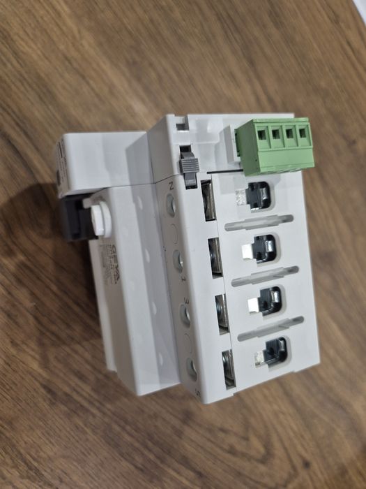 Dispositivo de Religamento Automático para Dispositivos de Corrente