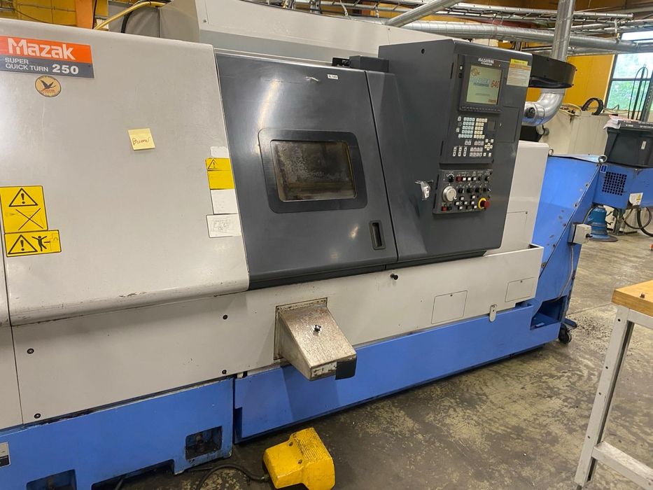 Токарний станок С ЧПУ Mazak SQT 250