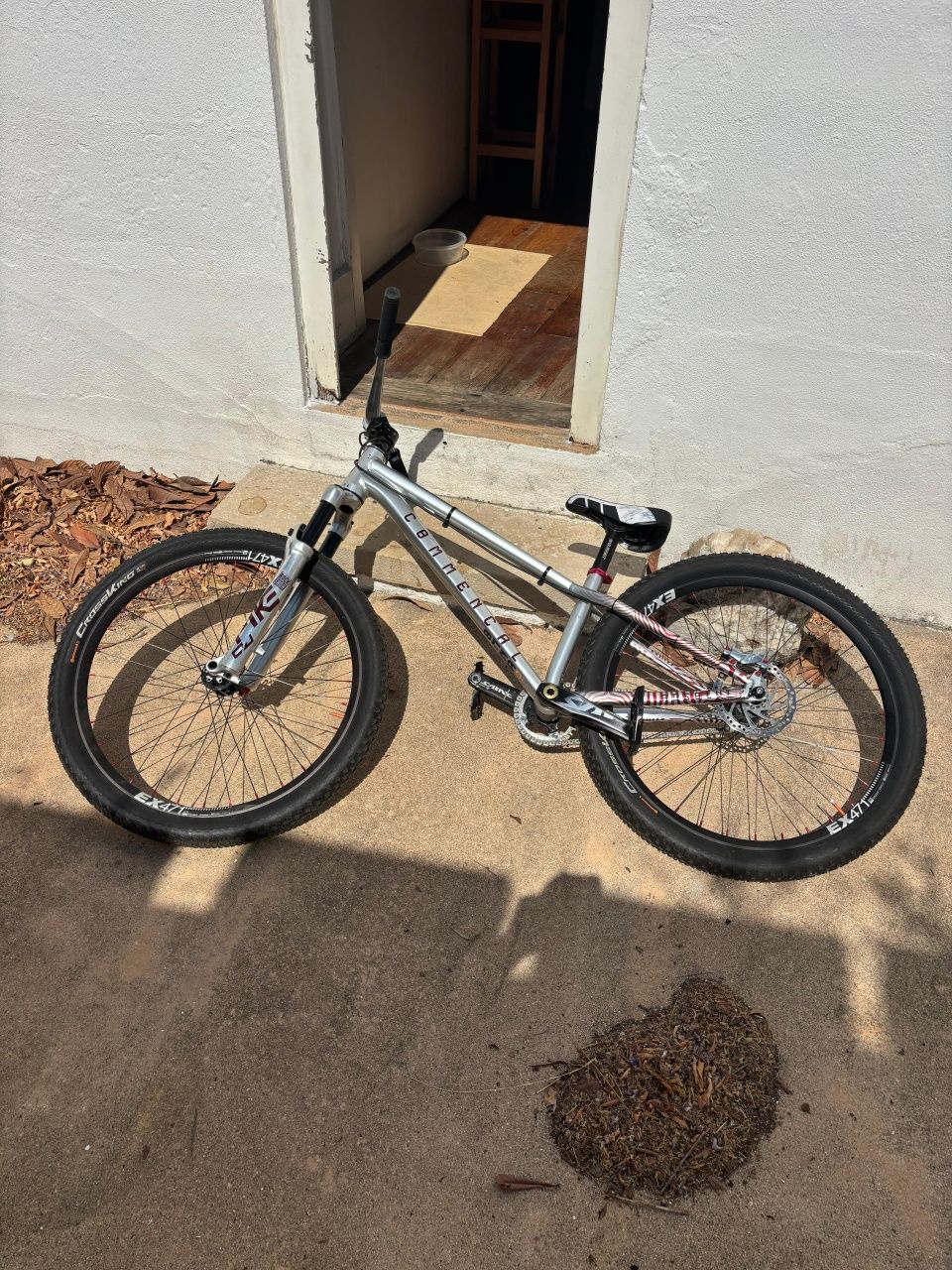 Commencal Absolut Dirt Jump