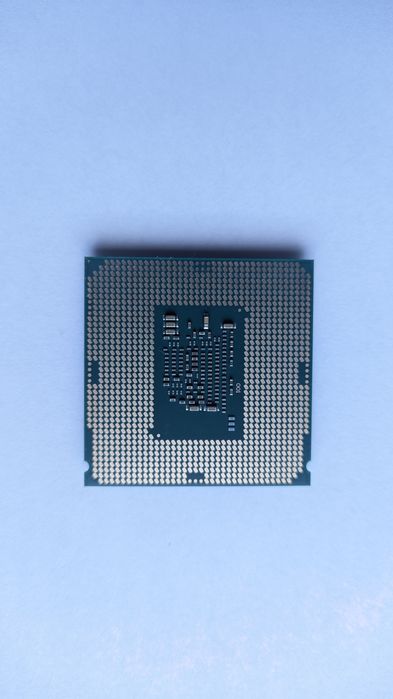 Процессор i3-6100 3.7Ghz 
Характеристики
Модель: i3-6100
Архитектура: