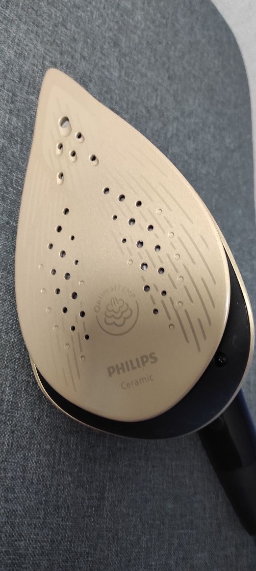 Продам парогенератор Philips 8500 series новий