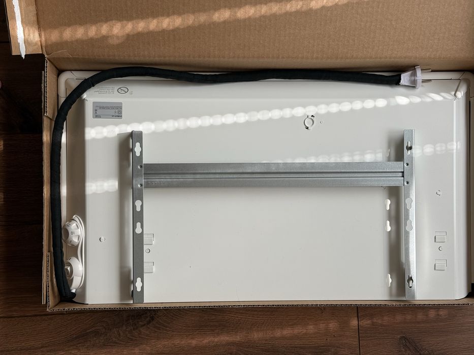 Обігрівач Ensto beta EPHBE07P 750ВТ