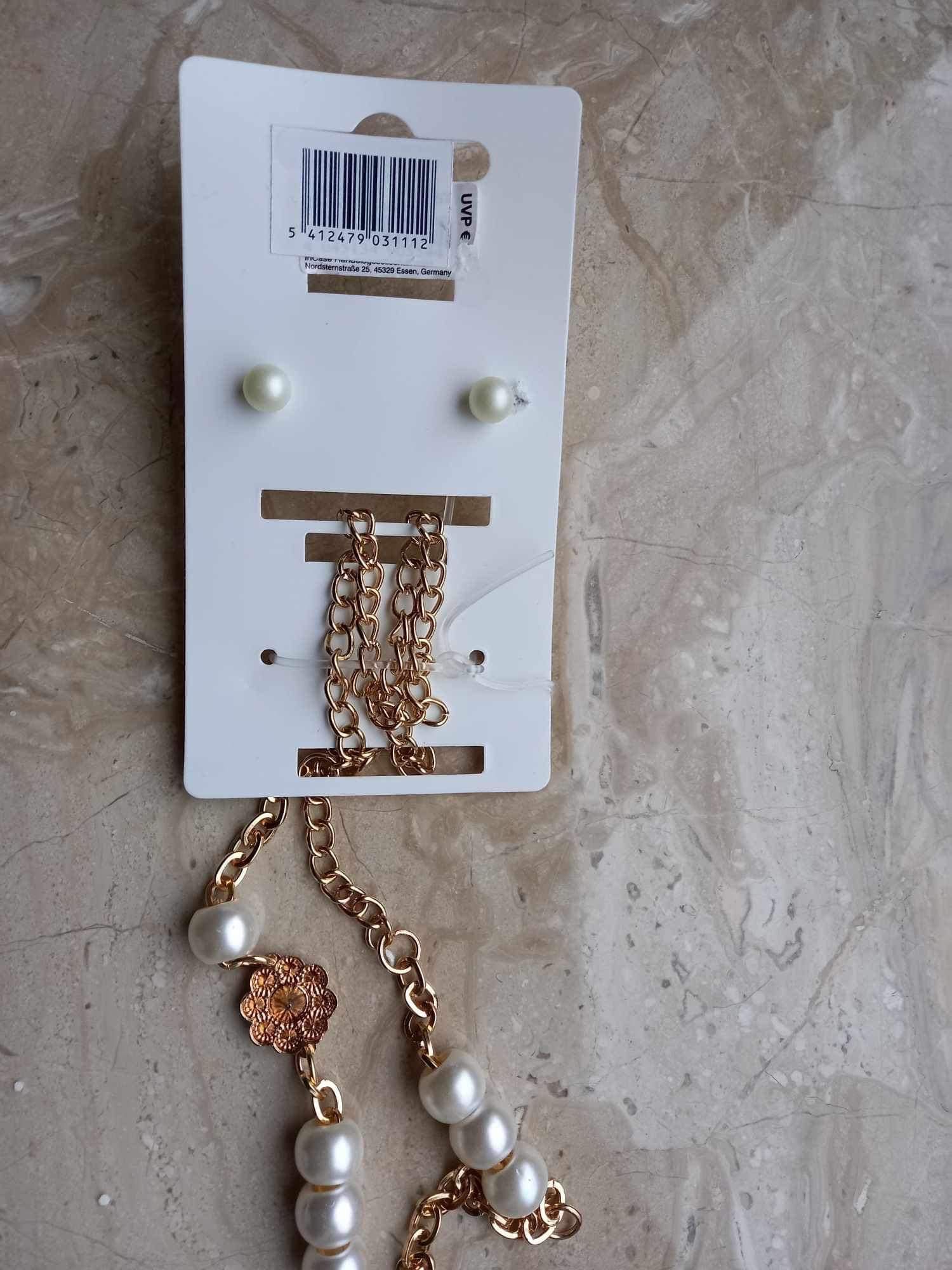 Komplet białe perły złoty naszyjnik z perełkami i kolczyki perełki
