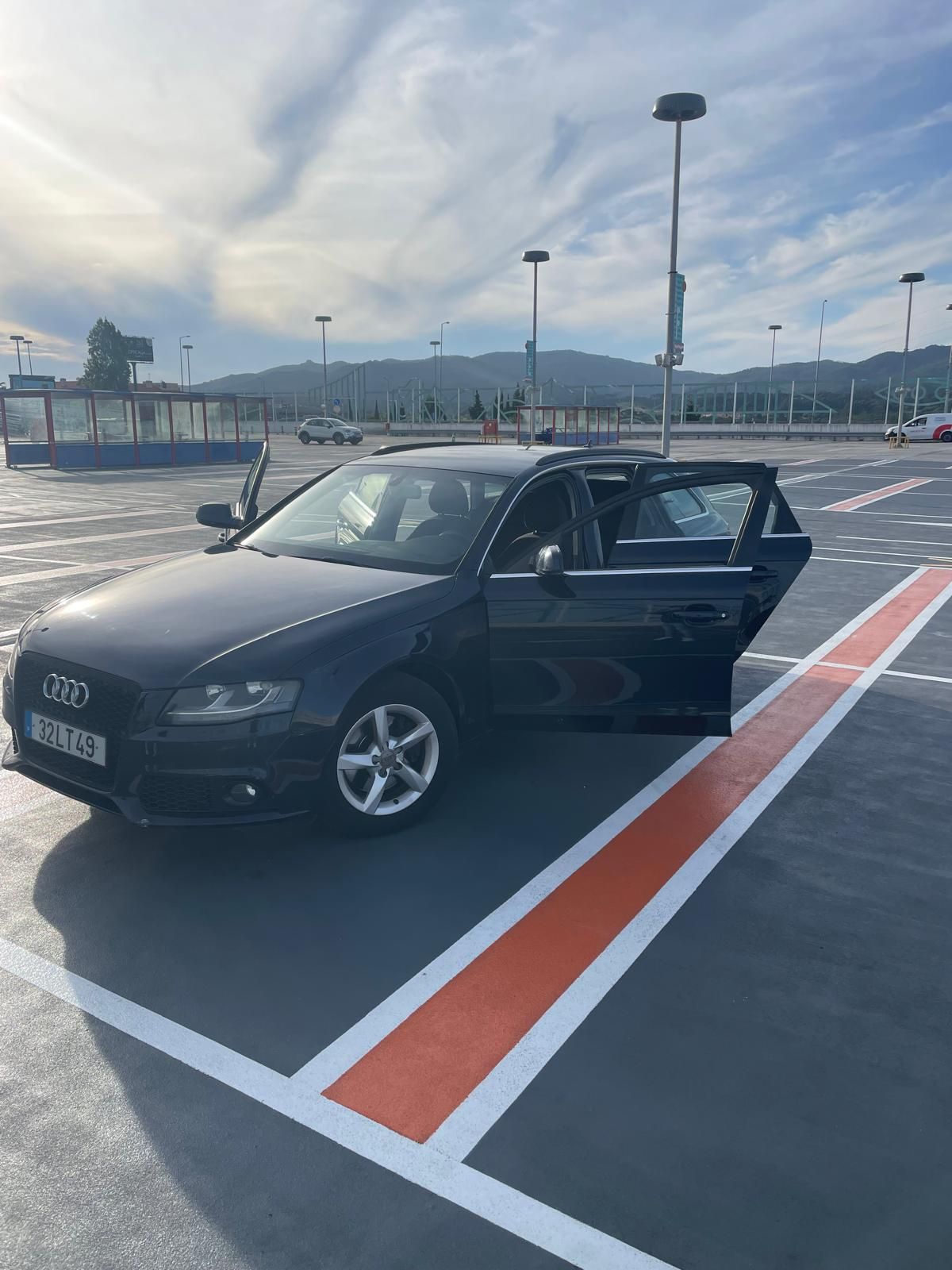 Audi A4 2009, 143cv