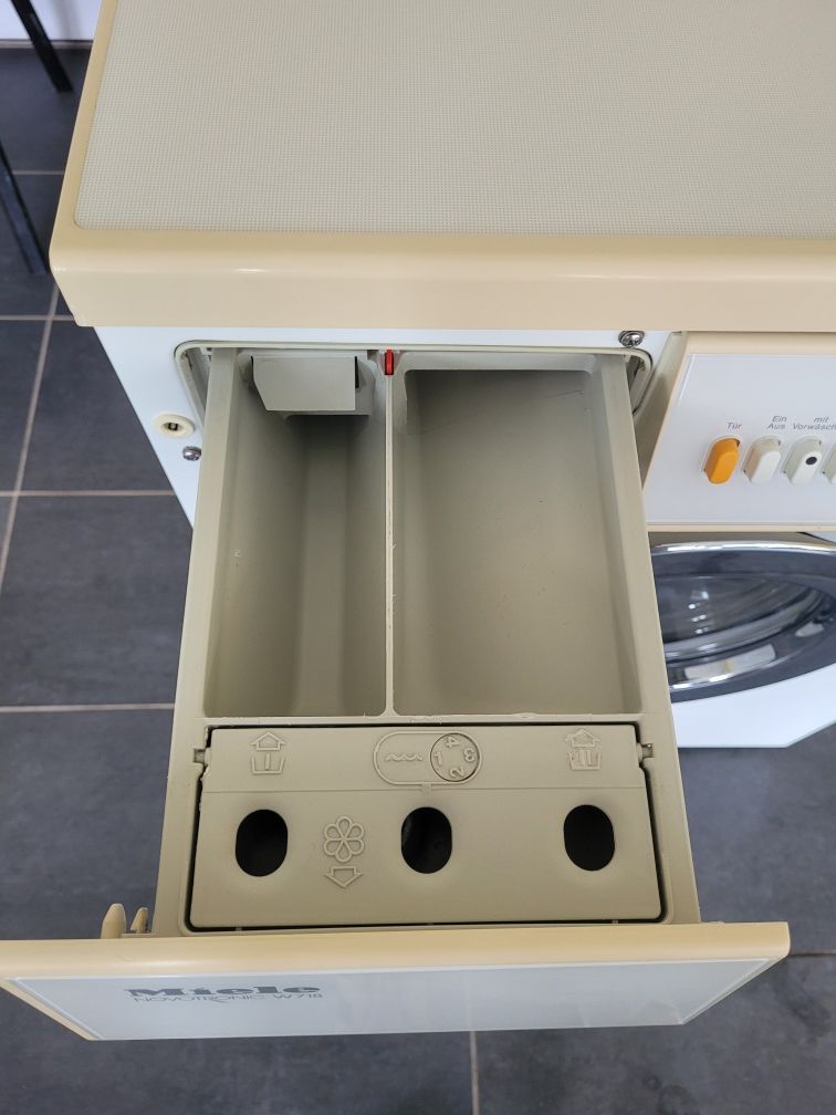 Sprzedam pralkę firmy Miele z możliwością dostawy