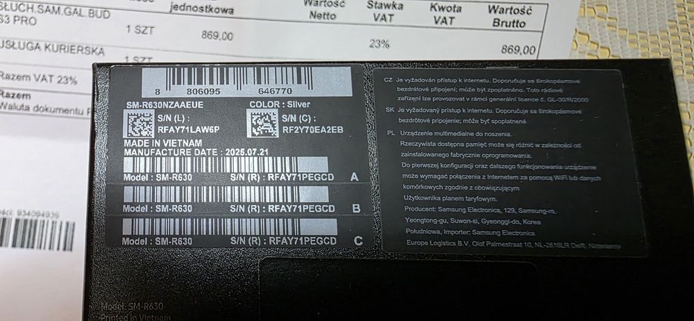 Samsung Galaxy Buds3pro, oryginał,  z etui , ładowarką 25W i brelokiem