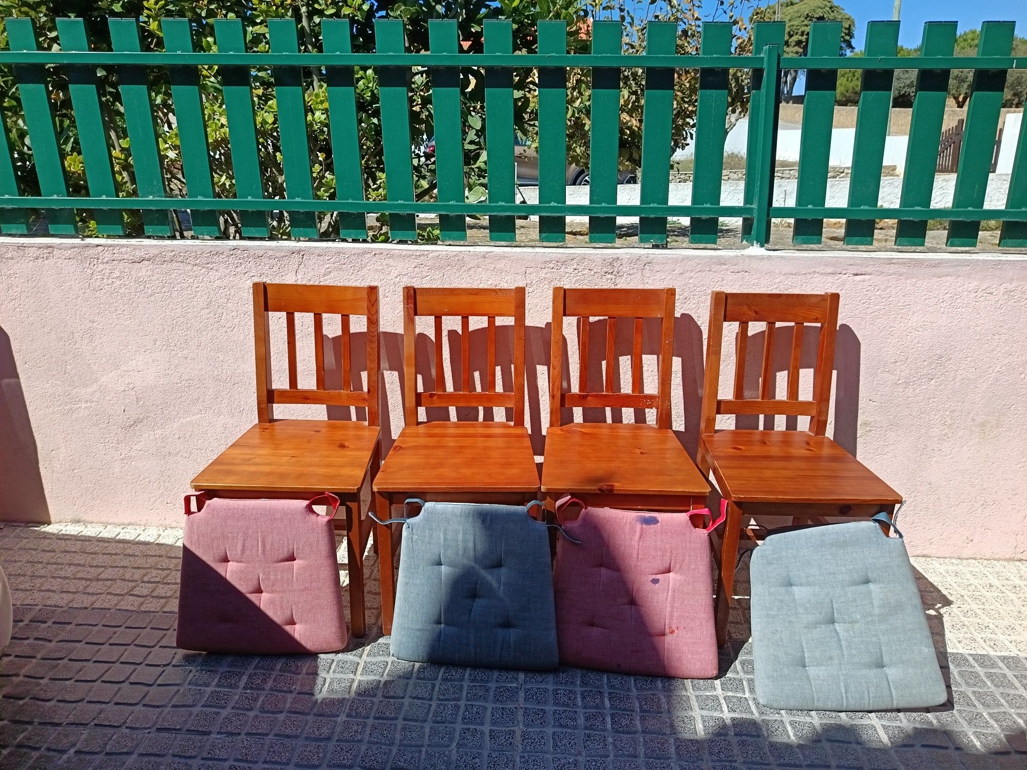 Conjunto cadeiras de madeira maciça