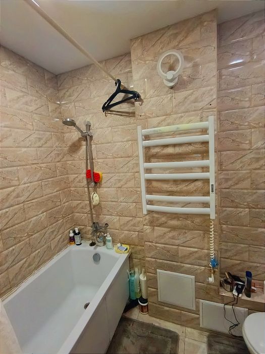 Продам  Квартиру. Черёмушки.