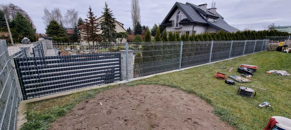 Ogrodzenie panelowe h 153cm + słupek 60x40x2300 +3 obejmy