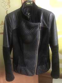 Продам женскую натуральную кожаную курточку, размер ХS-S