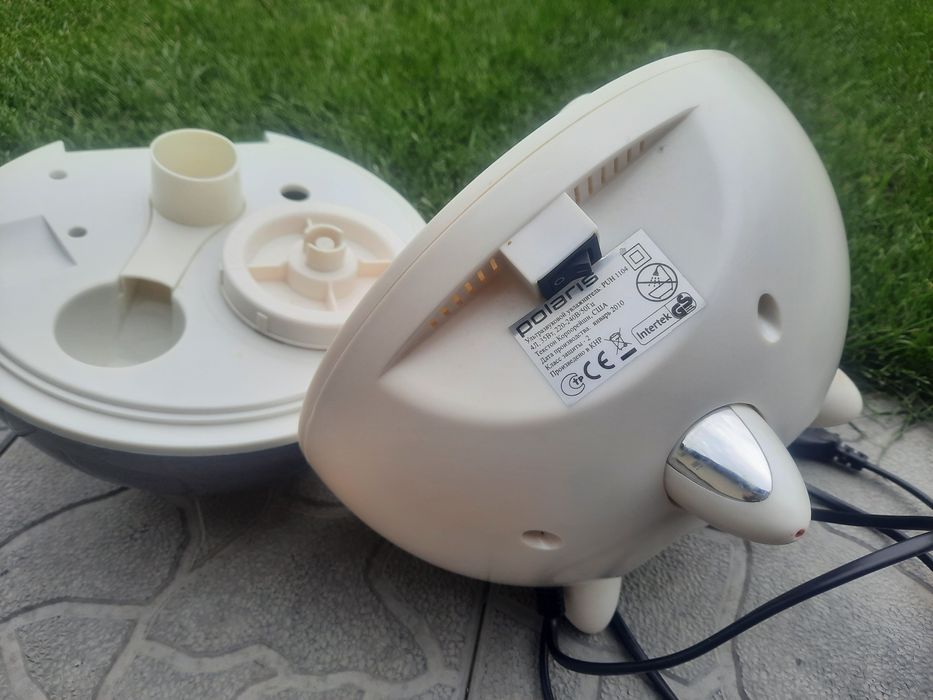 Зволожувач повітря Polaris.