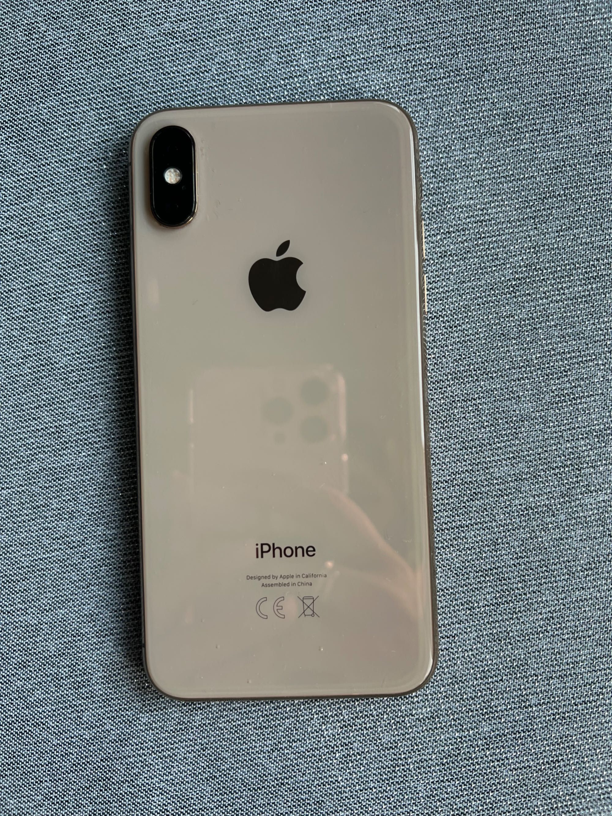 iPhone XS 64 GB używany w bardzo dobrym stanie