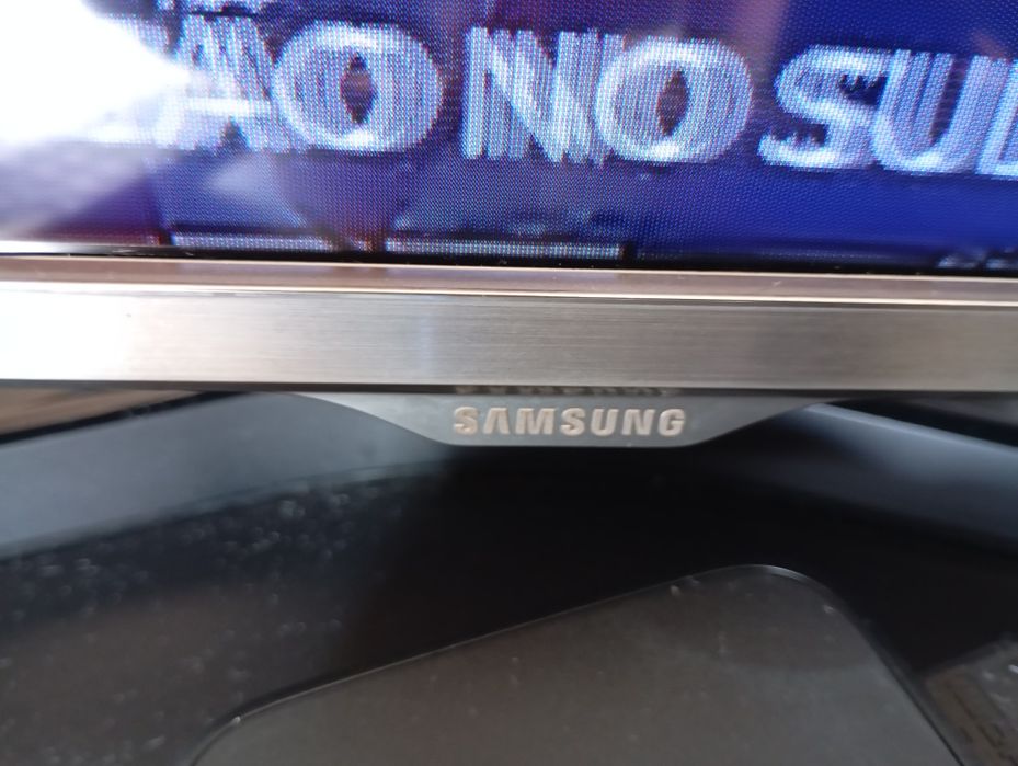 TV Samsung 40" Model UE40J5100AW