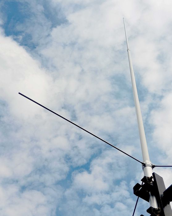 Базова двохдіапазонна  антена x300  144/430 МГц для радіостанцій