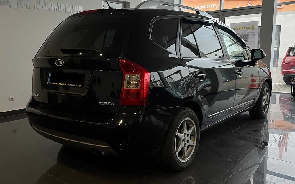 Kia Carens  2011