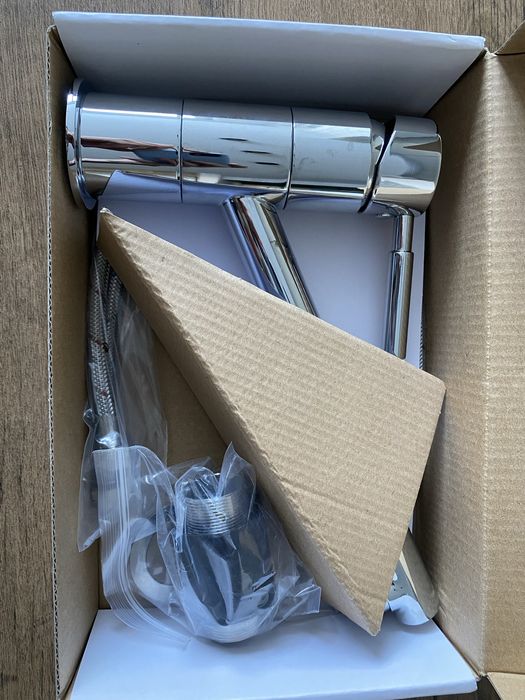 Змішувач для кухонної мийки Miomare хром