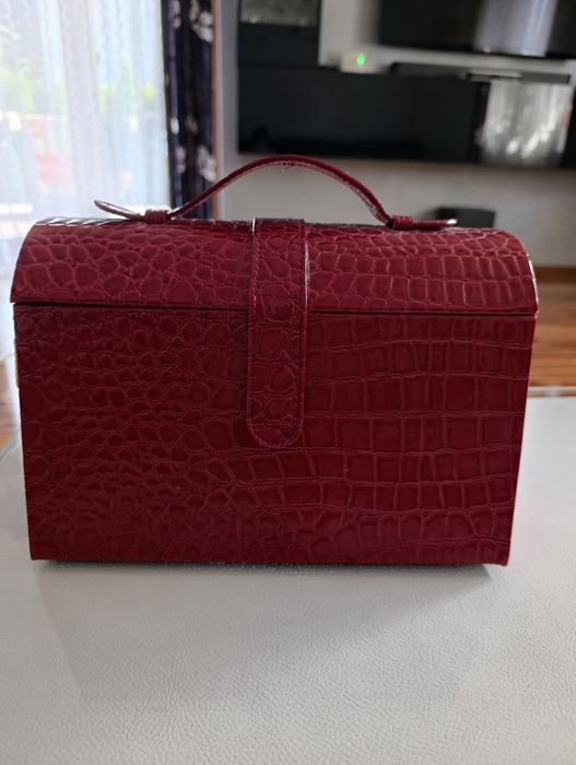 Kuferek kosmetyczka duża bordowa