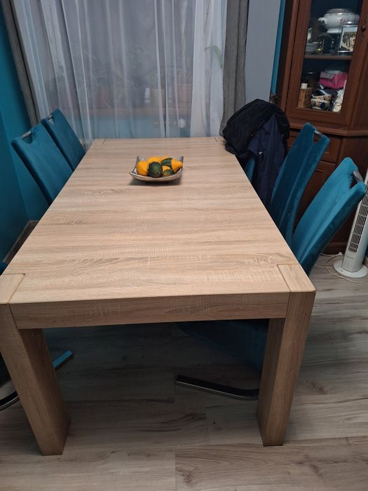 Krzesla w dobrym stanie