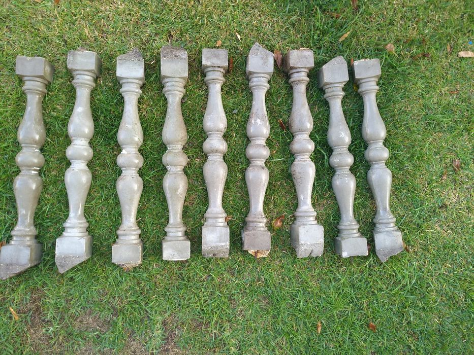 Balaústres em cimento 9 unidades, medidas 83/11cm