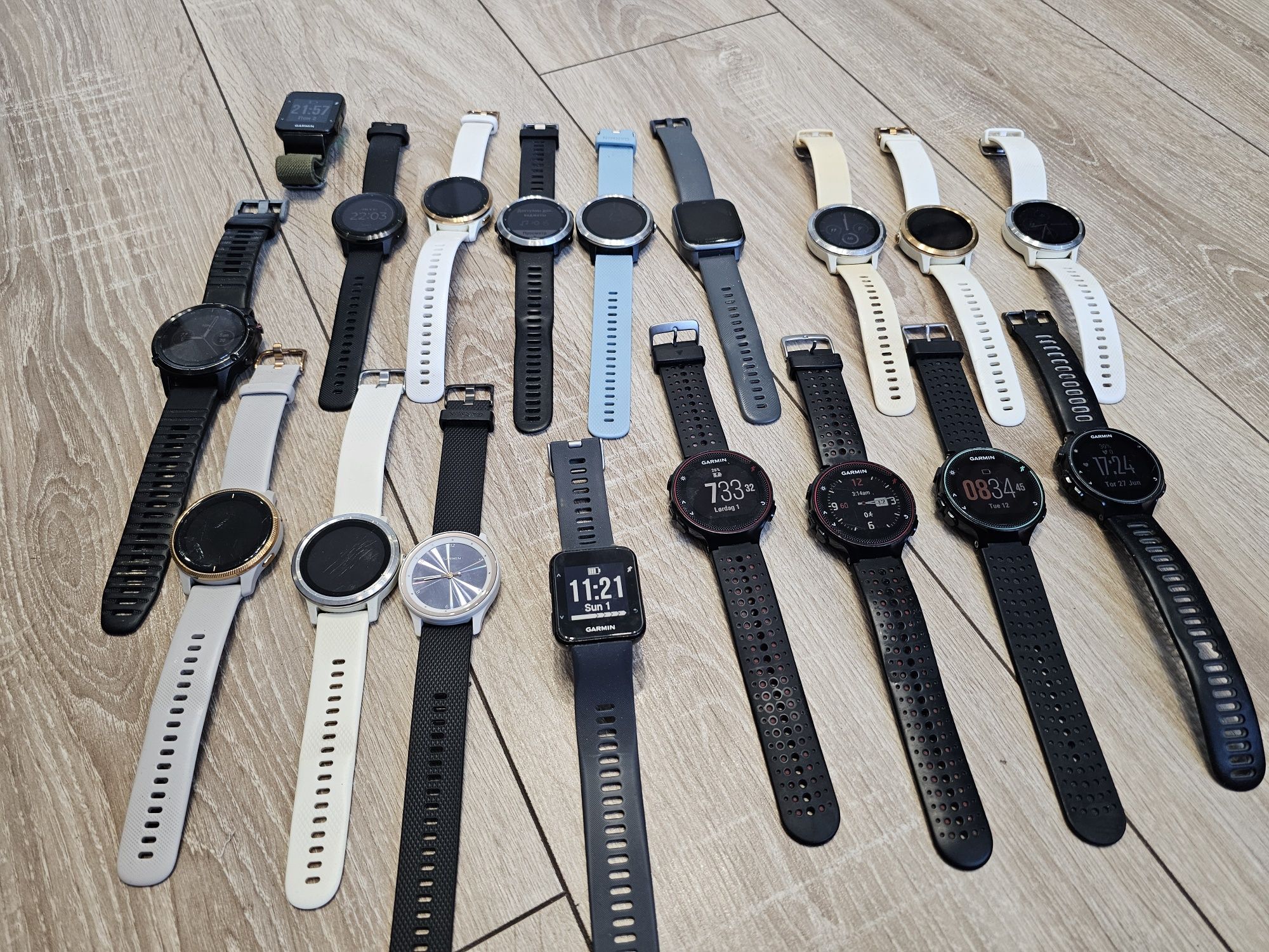 Смарт годинники GARMIN Forerunner 235 46 65 Venu sq 2 Vivoactive Fenix