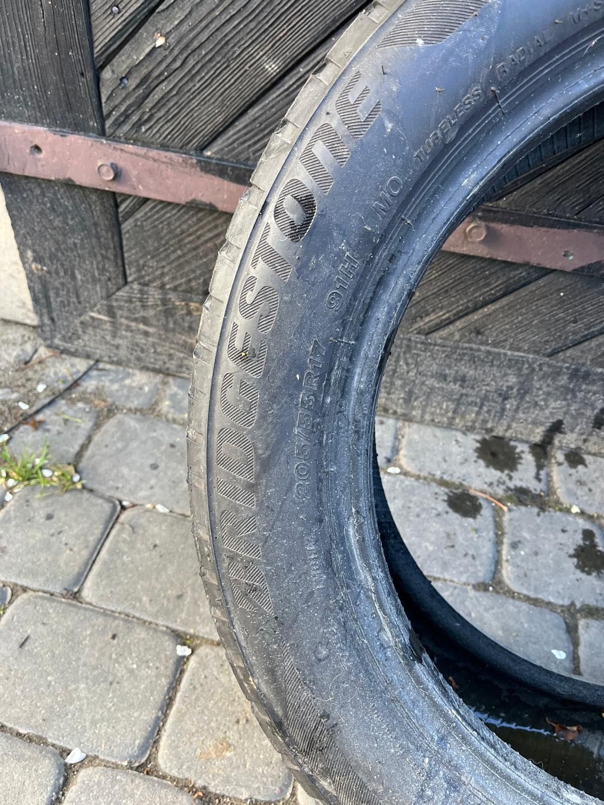 Opona Bridgestone Blizzak LM001 205/55 r17  zimowe