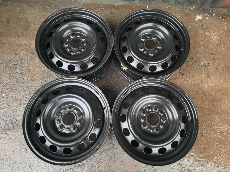 Oryginalne felgi stalowe MAZDA 3 CX-3 16" 5x114,3 ET 50