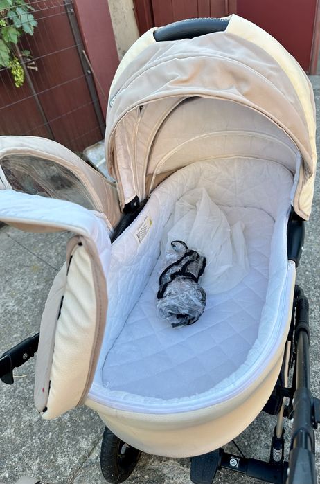 Універсальна коляска Camarelo Carmela