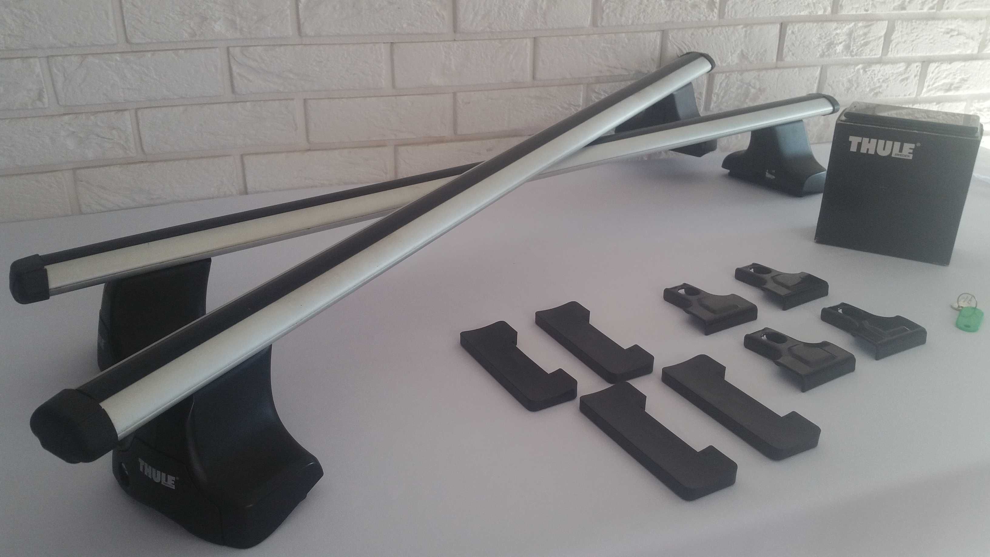 Bagażnik dachowy Ford Mondeo Mk IV, 4-dr Hatchback Sedan, 07–14, Thule